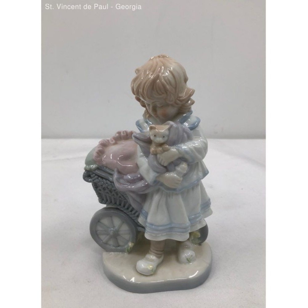 Vintage Lisi Martin Hand Painted Figurine By Dolfi 7" x 4" My First Kitten Great